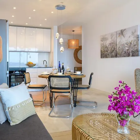 Sol Eterno - Luxury Aparmtent With Direct Oceanview And Extra Services